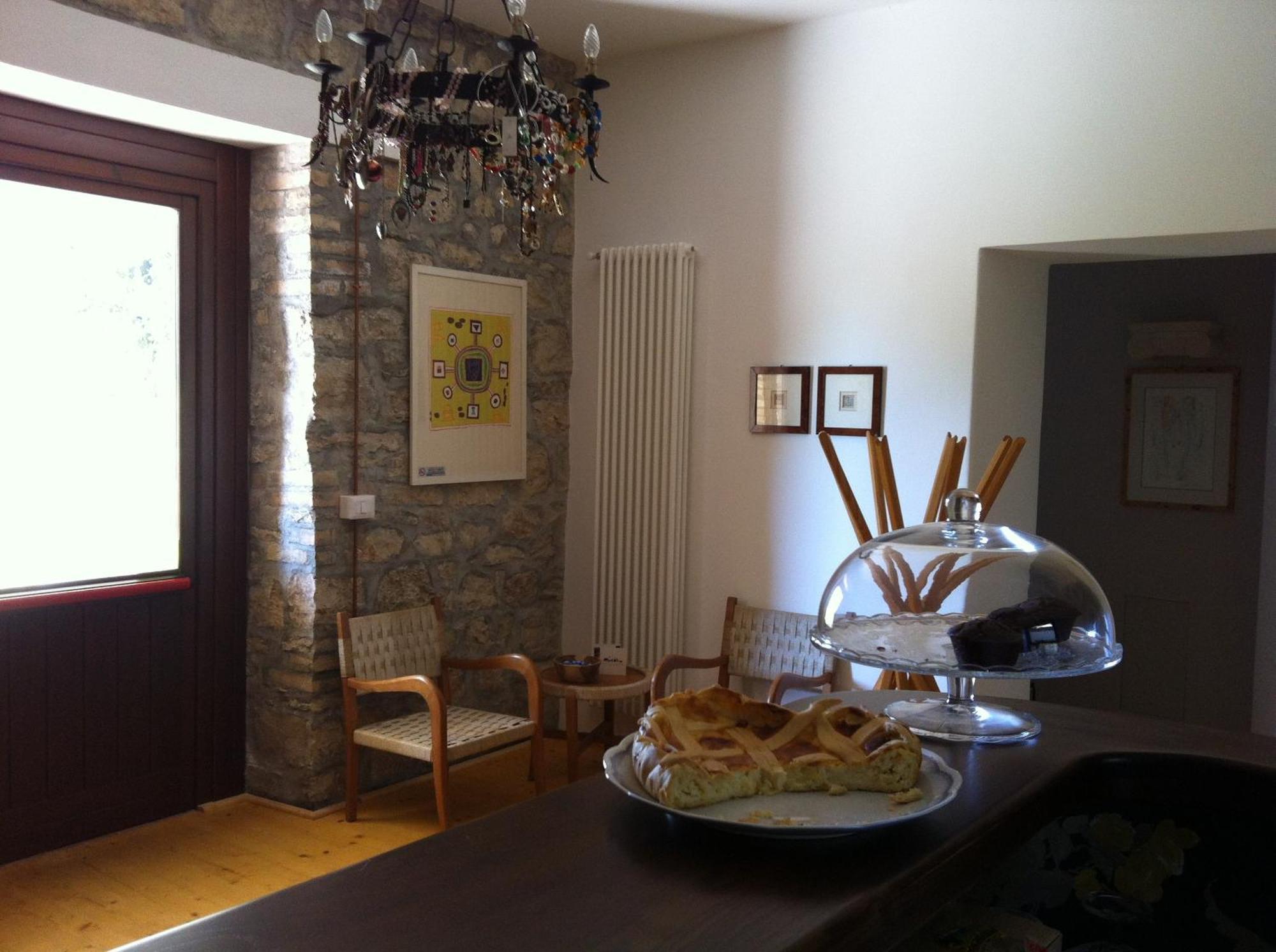 Taverna Centomani Potenza Luaran gambar