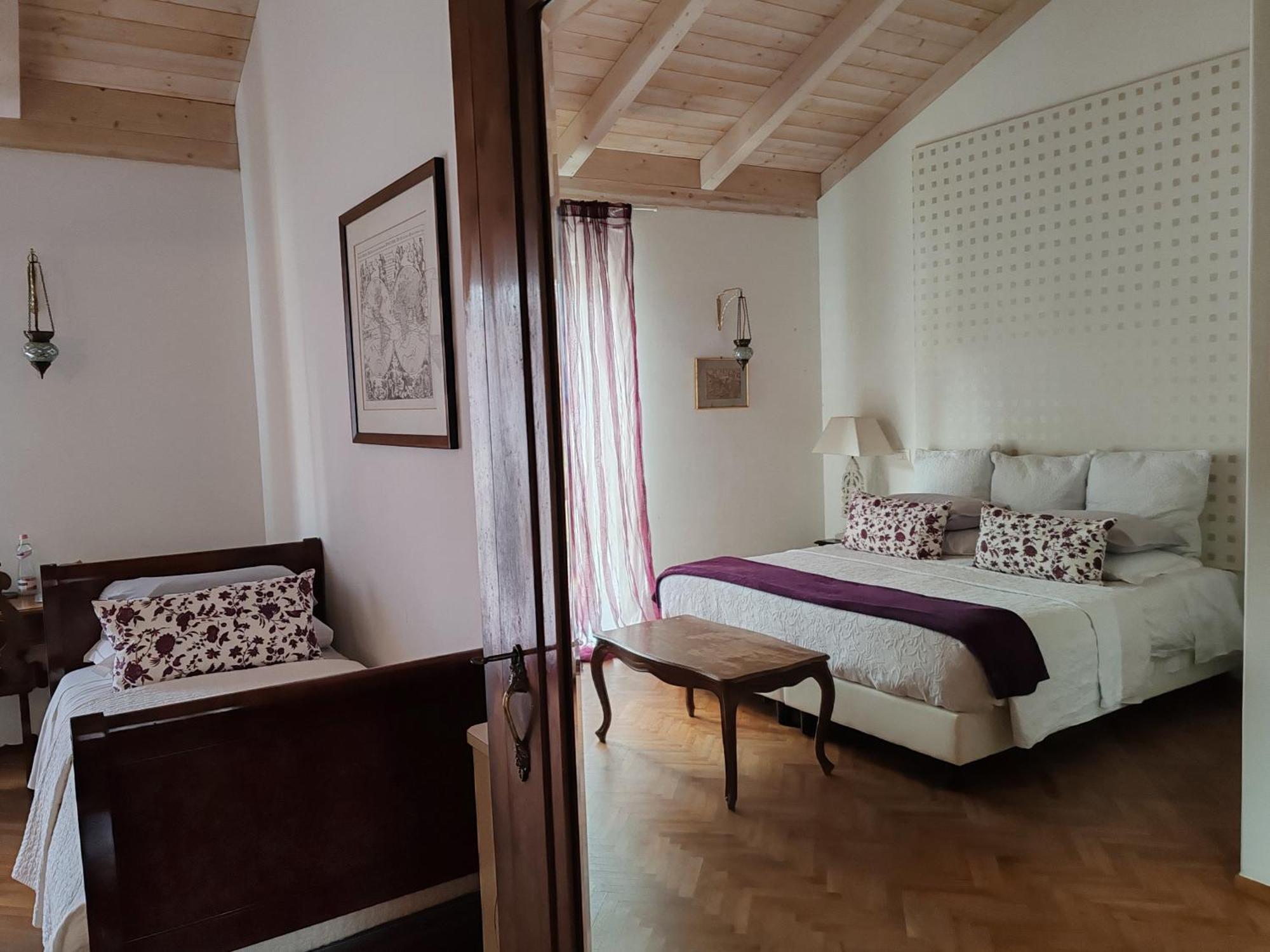 Taverna Centomani Potenza Luaran gambar